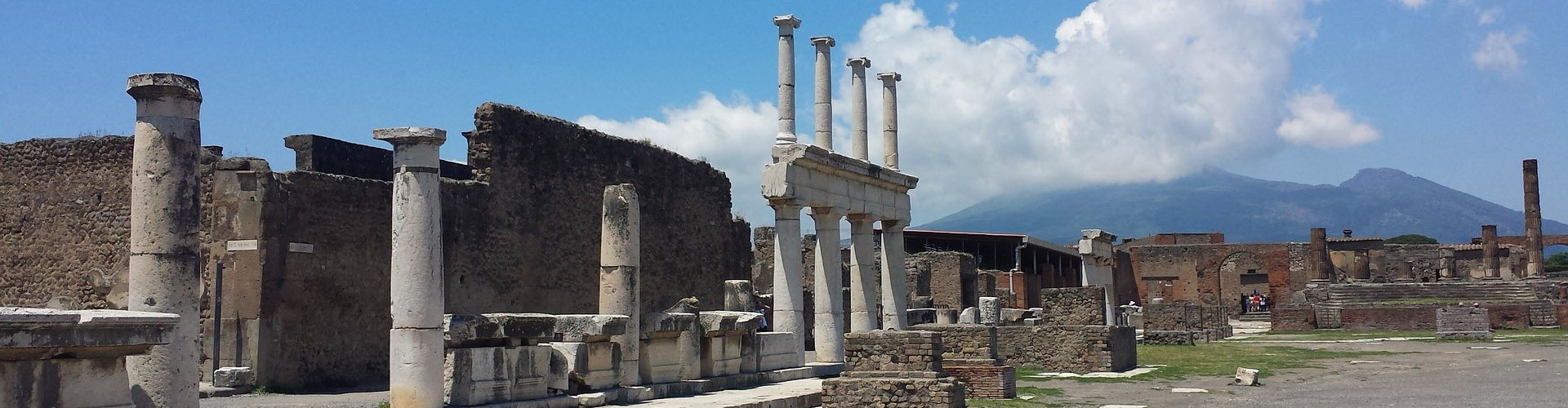 Tour-of-Pompeii-from-Naples